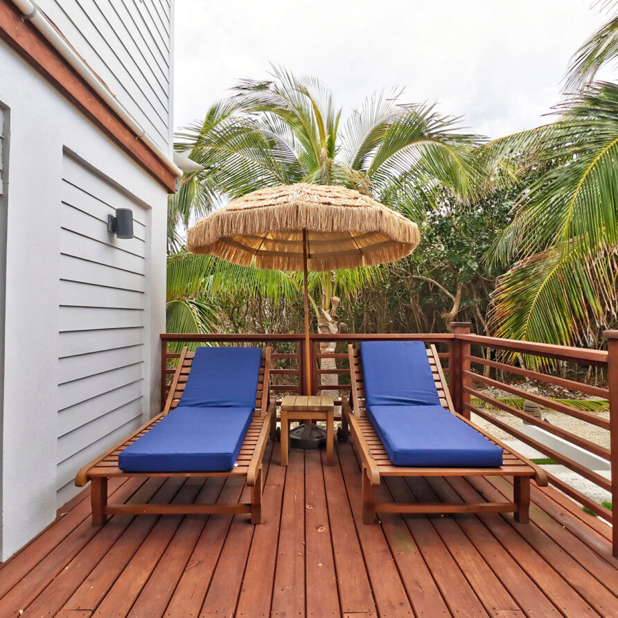 One Love - Layoff Chairs