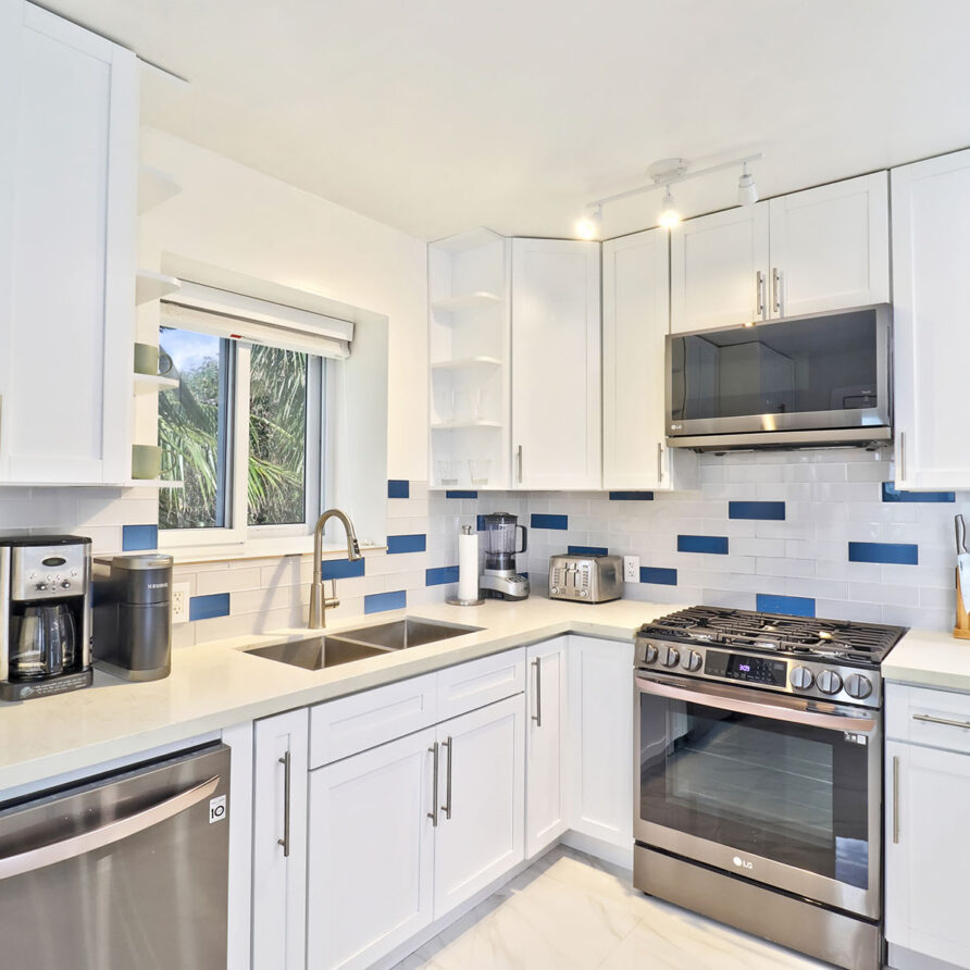 One Love - Kitchen 2