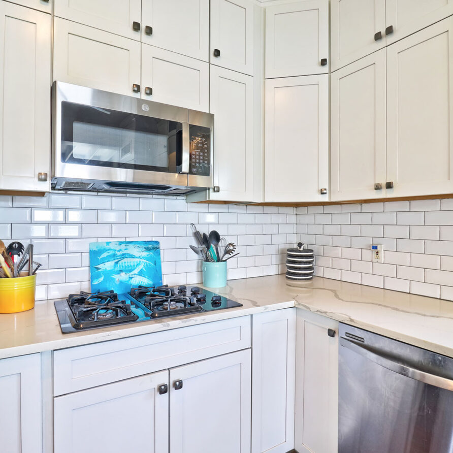 Black Tip Cove - Kitchen 7